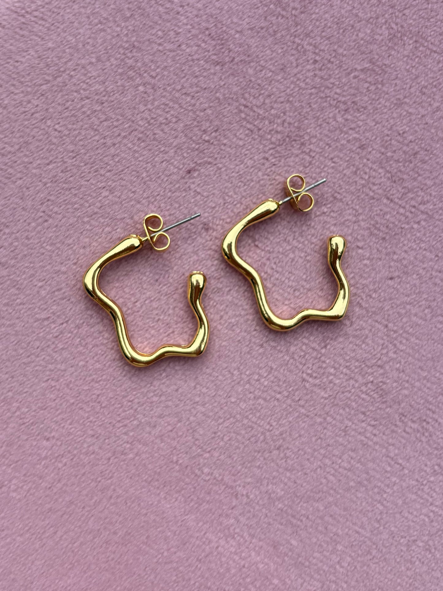 Trendy gouden Stainless Steel Clip Oorbel wavey