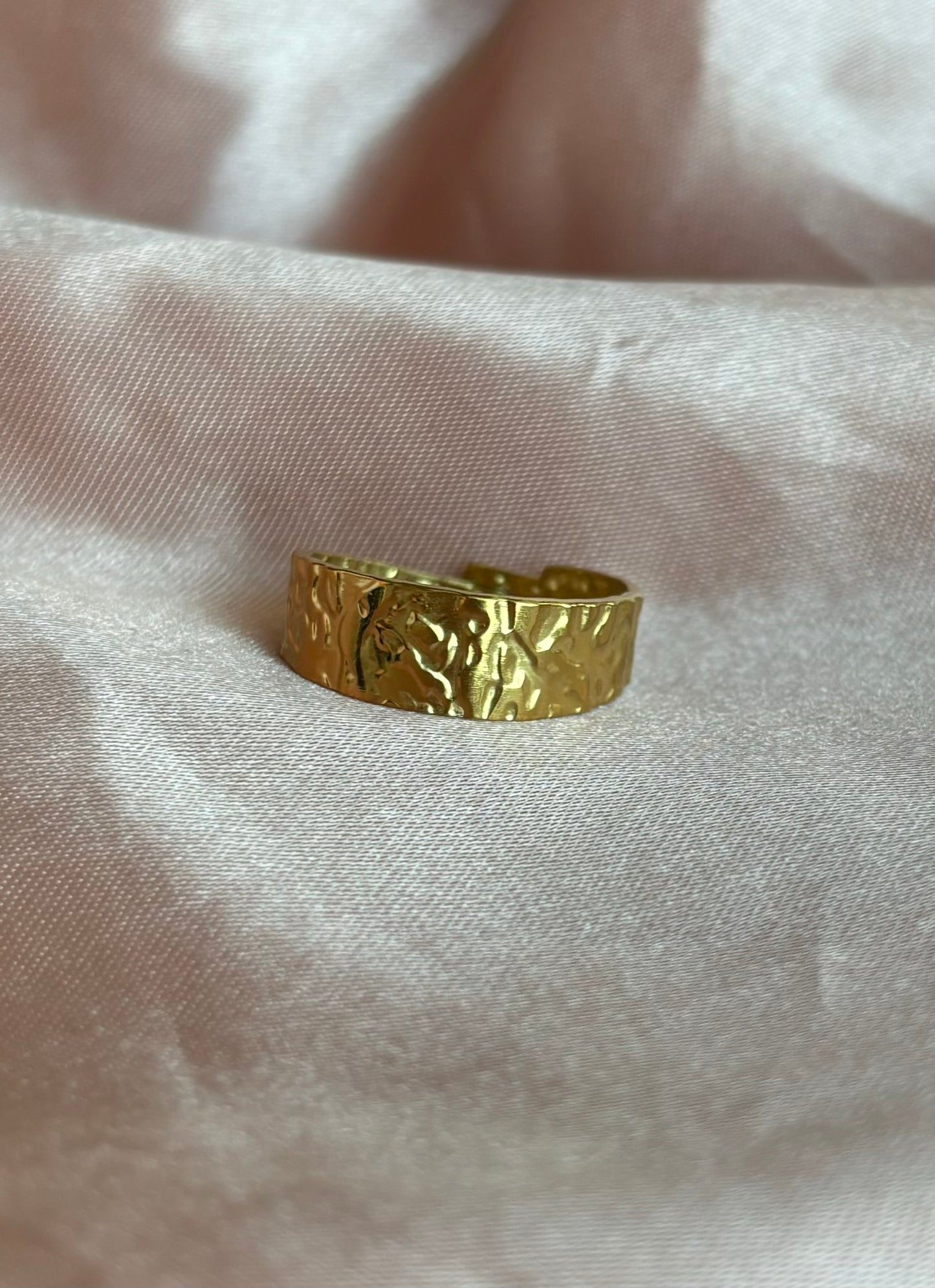 Trendy verstelbare ring van stainless steel in Goud – verkleurt niet, stijlvol en geschikt voor iedereen