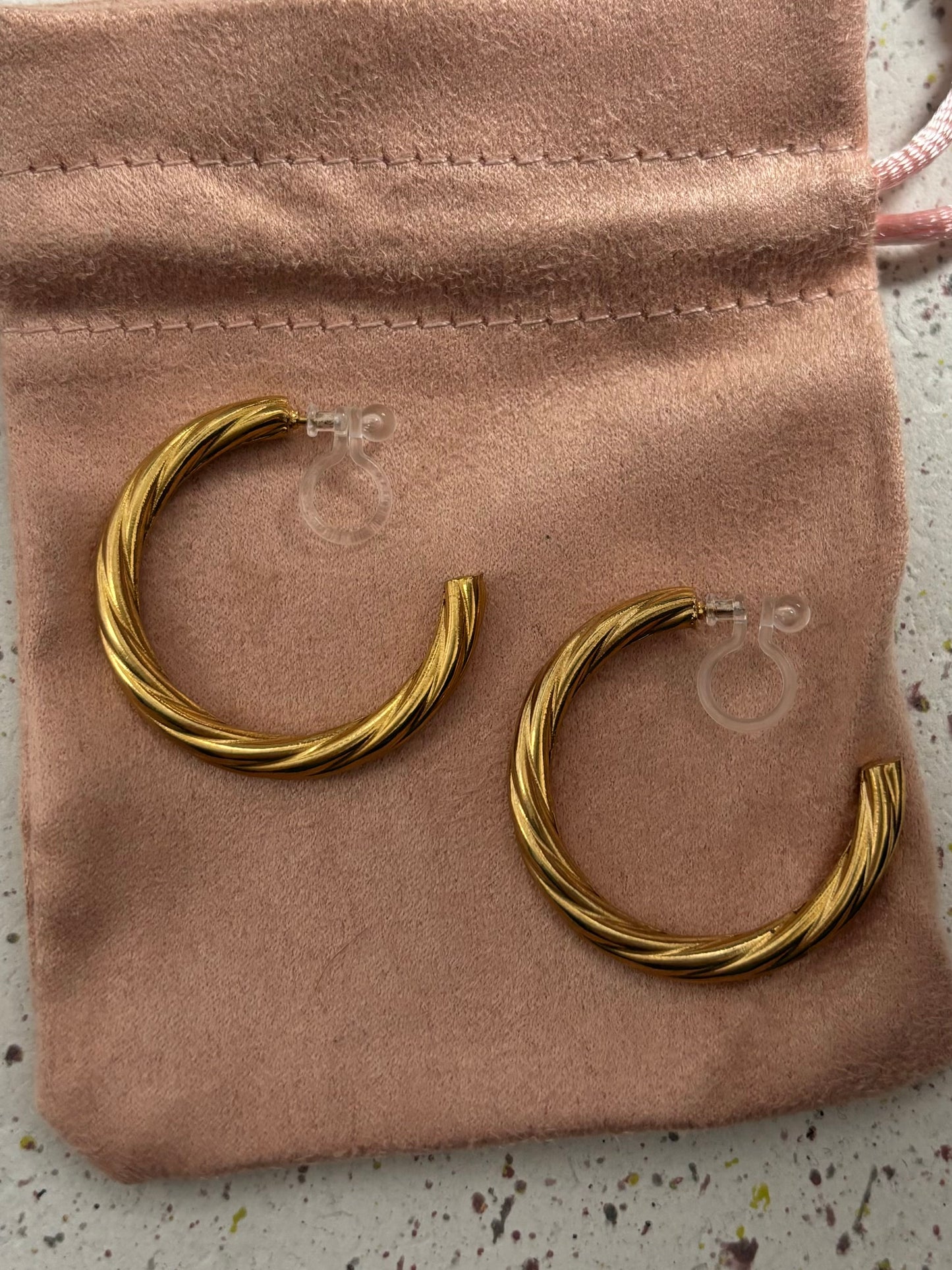 Trendy Clipp-on Earrings Gold and Silver