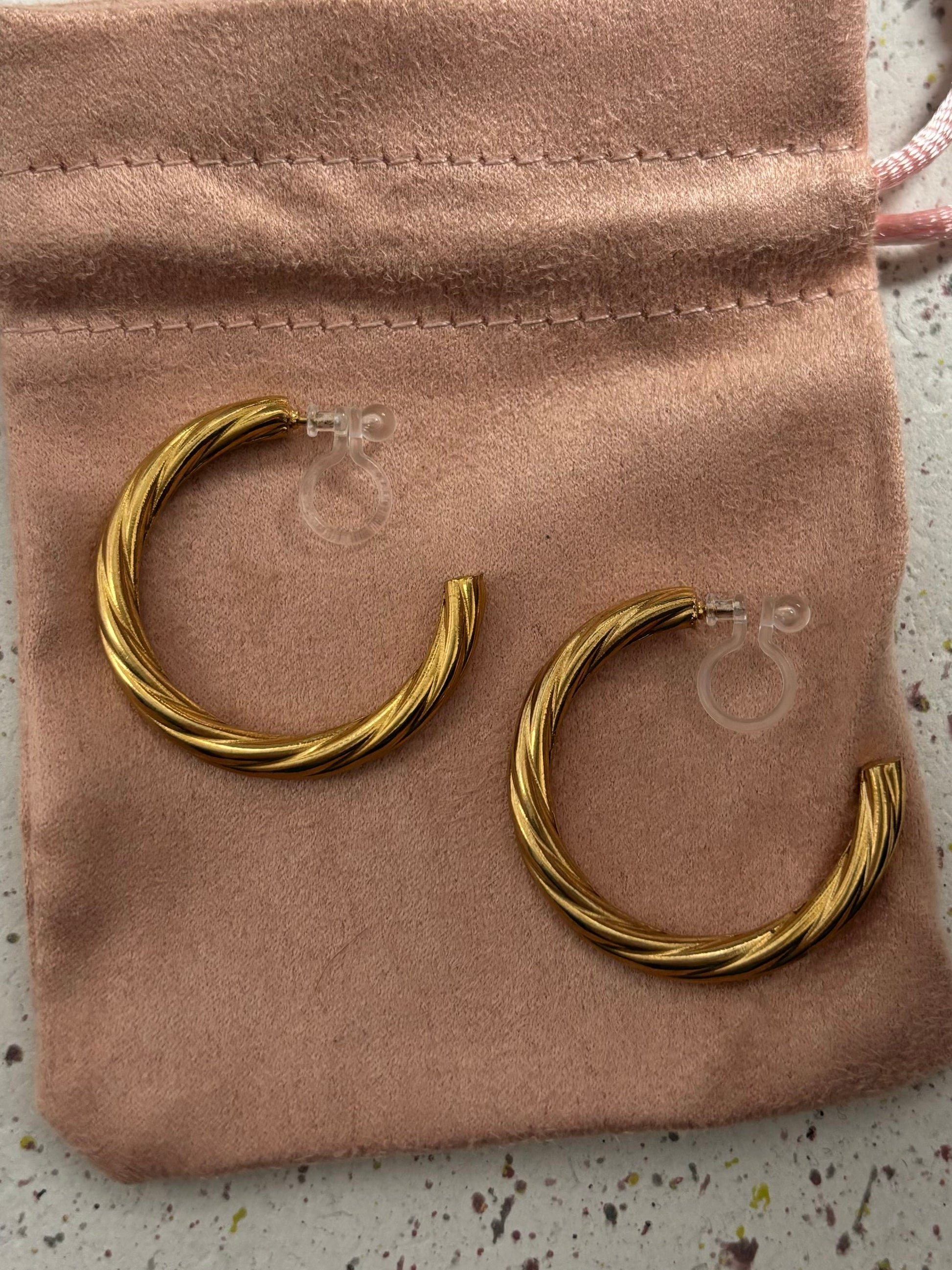 Trendy Clipp-on Earrings Gold and Silver