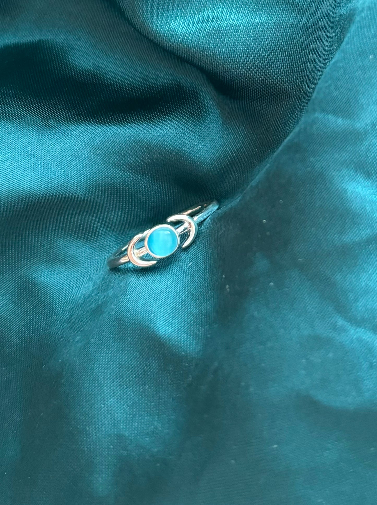 Ring Sun & Moon van stainless steel – zilverkleurige ring met blauw steentje, verstelbaar en verkleurt niet, ook verkrijgbaar in goudkleur