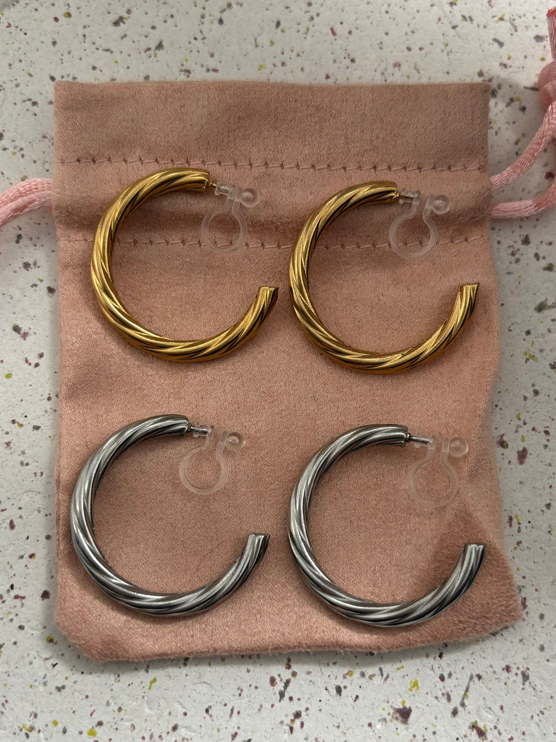 Trendy Clipp-on Earrings Gold and Silver