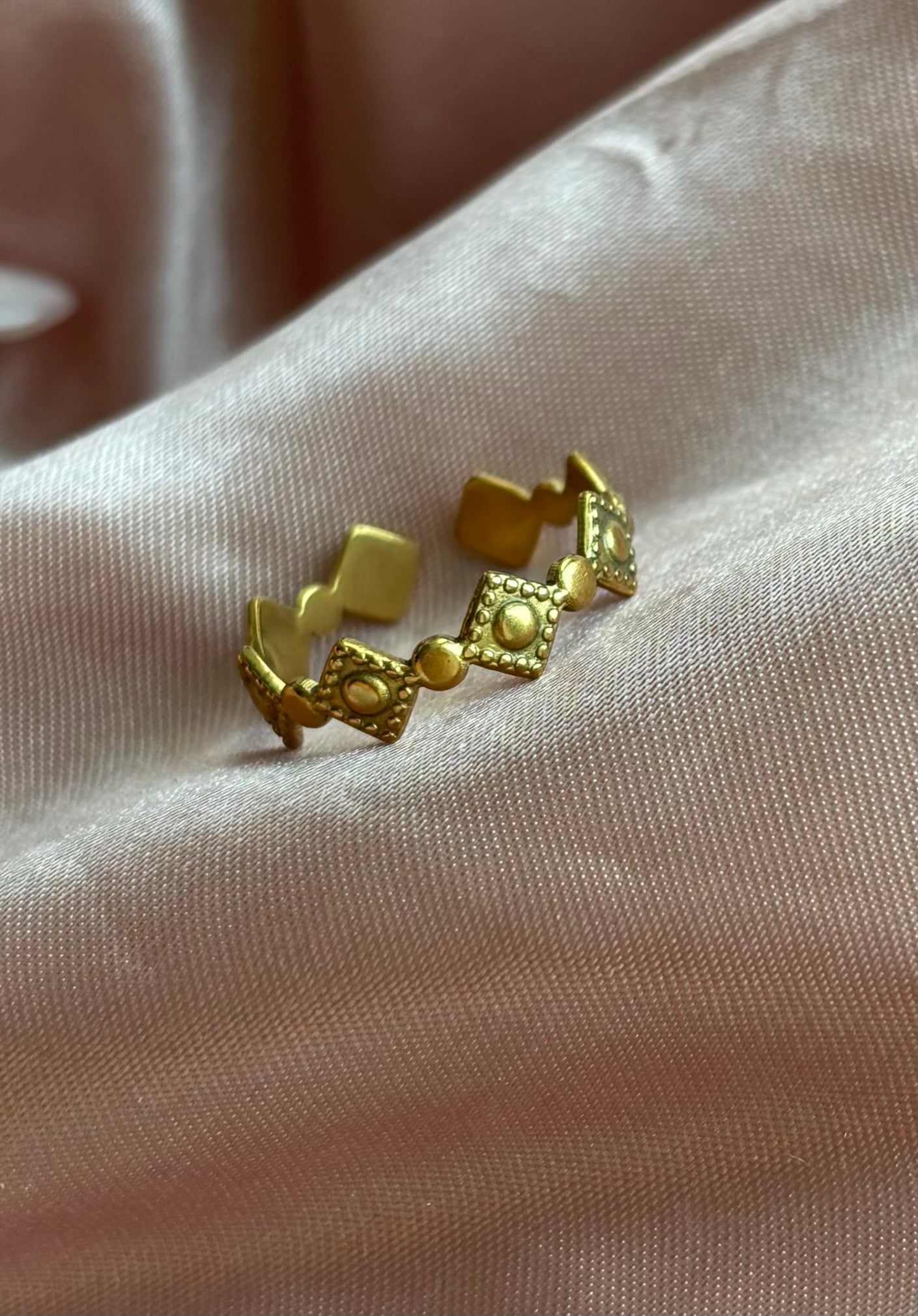 Trendy verstelbare Square ring van stainless steel in Goud – verkleurt niet, stijlvol en geschikt voor iedereen