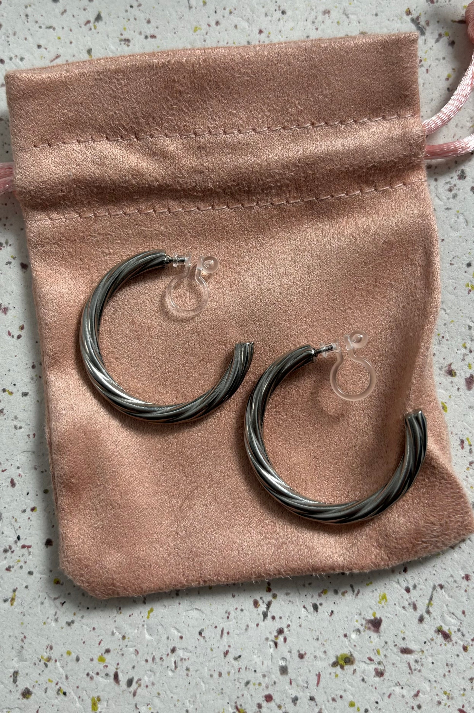 Trendy Clipp-on Earrings Gold and Silver