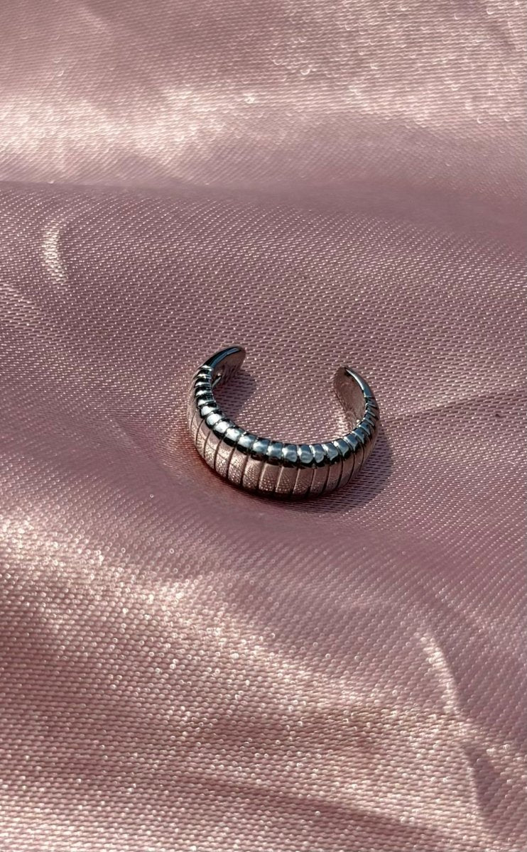 Stainless Steel Zilver earcuff pijnloos trendy en comfortabel, waterproof earcuff voor dagelijks gebruik