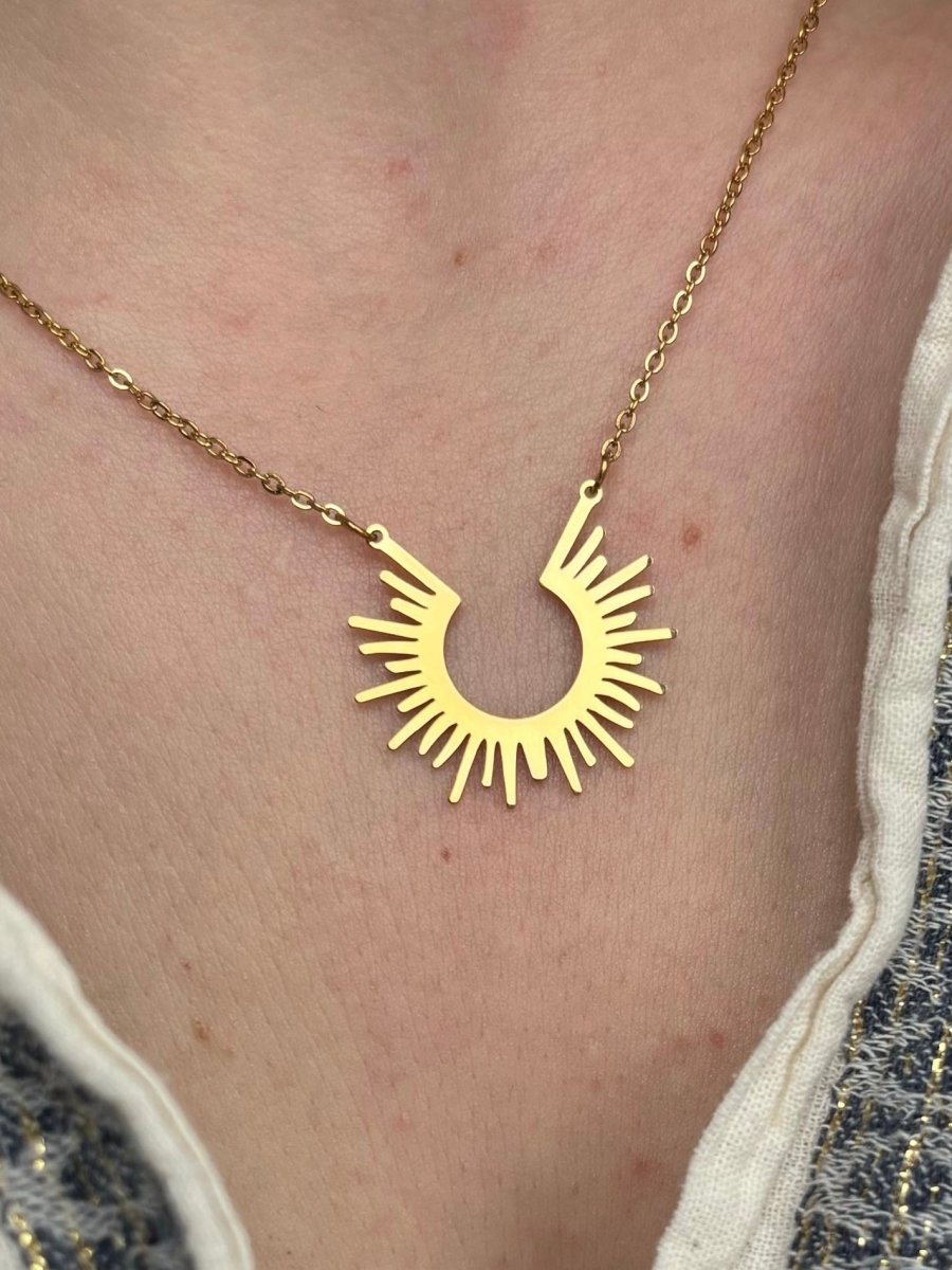 Trendy Ketting Sun van stainless steel, verkrijgbaar in goud en zilver – tijdloos en elegant ontwerp, perfect voor elke outfit en gelegenheid