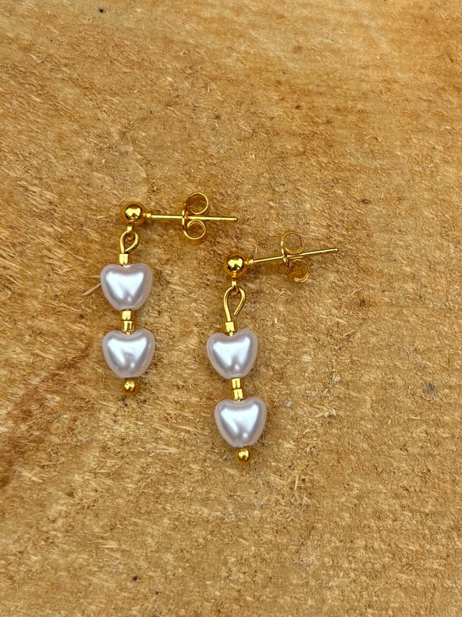 Trendy Pearl Hartjes Oorbel van stainless steel – elegante Oorbel met parel hartjes, verkrijgbaar in goud en zilver