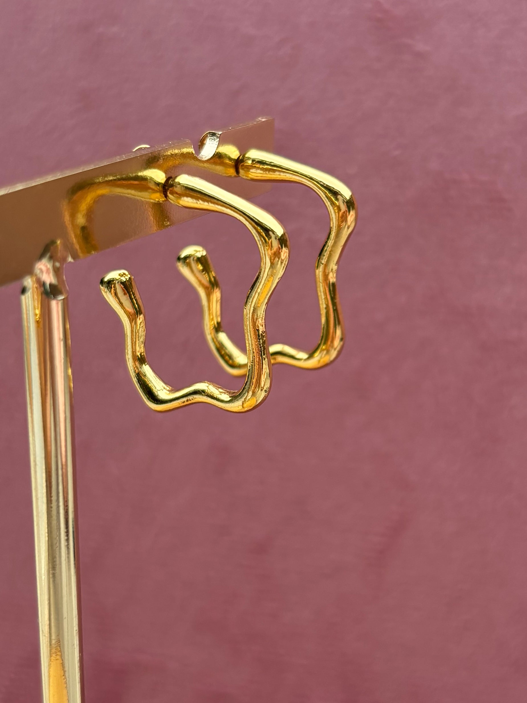 Trendy gouden Stainless Steel Clip Oorbel wavey