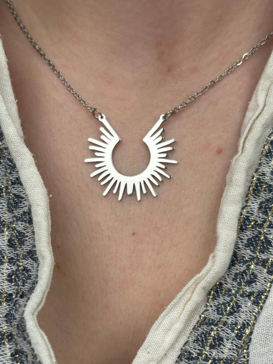 Trendy Ketting Sun van stainless steel, verkrijgbaar in goud en zilver – tijdloos en elegant ontwerp, perfect voor elke outfit en gelegenheid