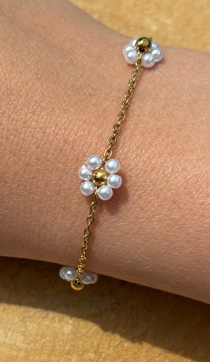 Trendy Gouden stainless steel bloemetjes armband