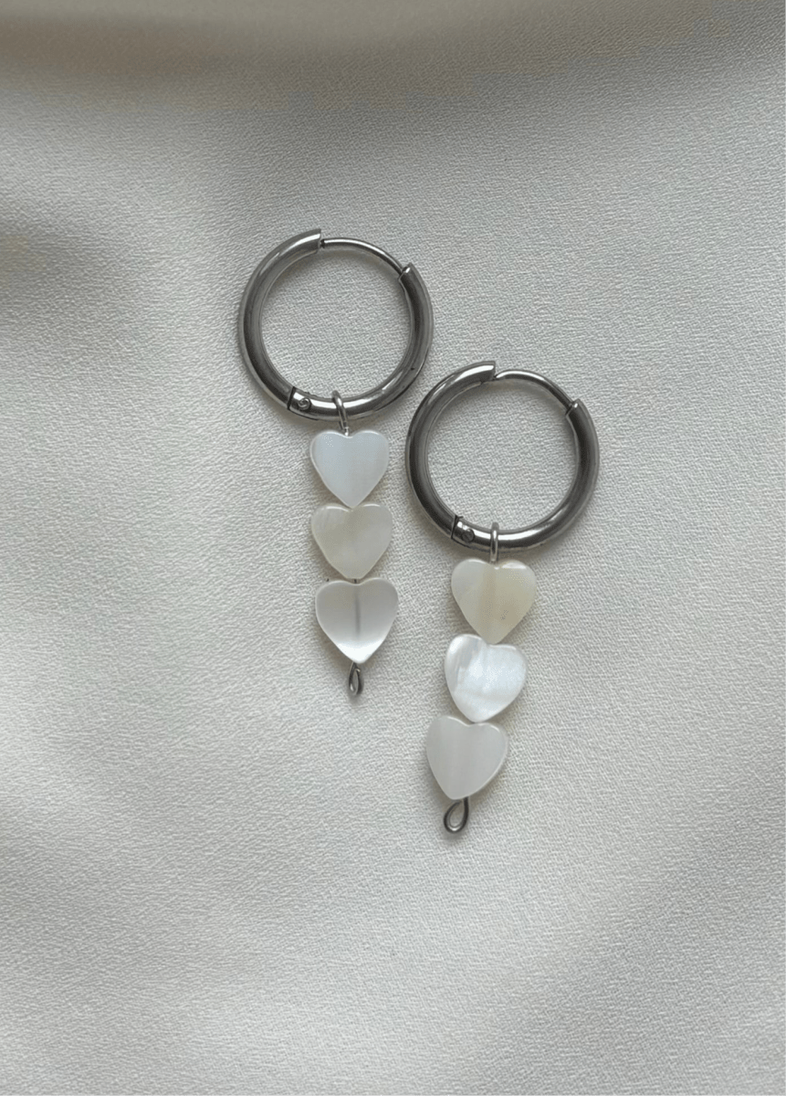 Trendy Pearl Hartjes Oorbel van stainless steel – elegante ketting met parels, verkrijgbaar in goud en zilver